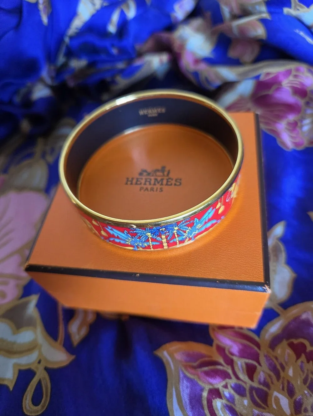 Hermes gorgeous bangle